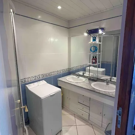 شقة T3 Face A La *